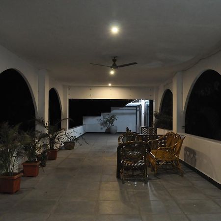 Villa Anna Pondy Pondicherry Eksteriør bilde